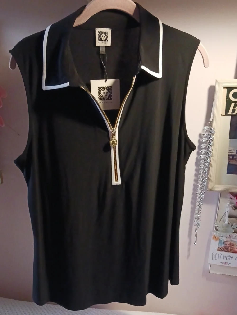 Anne Klein ⚜️Black Sleeveless Polo Top with White Trim and Gold Zip  L